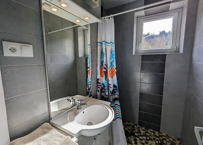 Spacieux En Ancienne Ferme Renovee, Ideal Pour Familles Et Amis - Proche Randos Et Sites Touristiques - Fr-1-589-6 度假居